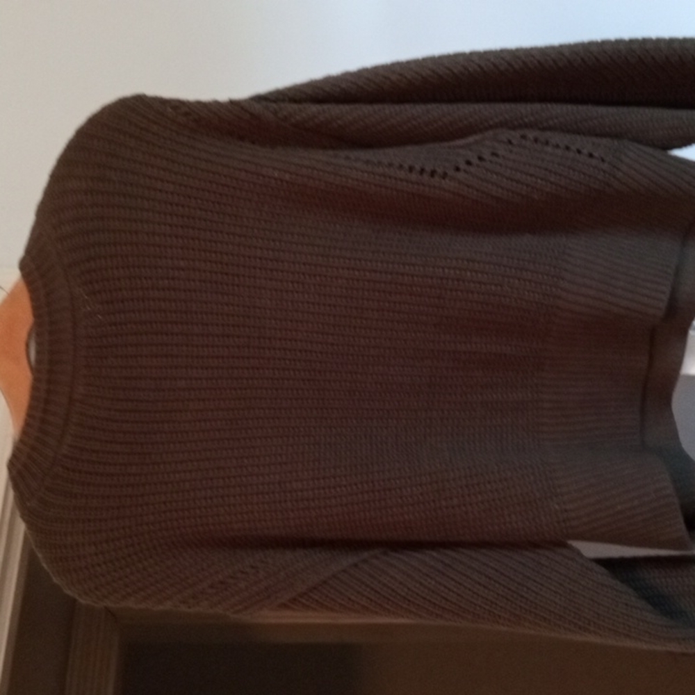Sweater - Picture 3 of 5